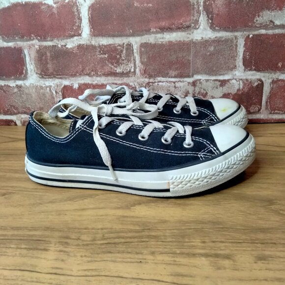 Converse Girls Shoes Size 3 Black Low Tops All Star - Picture 3 of 9